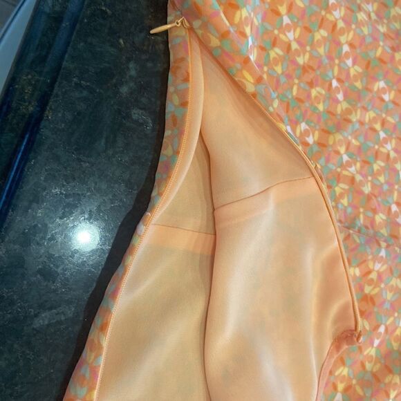 Sigrid Olsen Peach Tank Top - Size 6. Adorable to wear with shorts or capris. - Picture 6 of 7